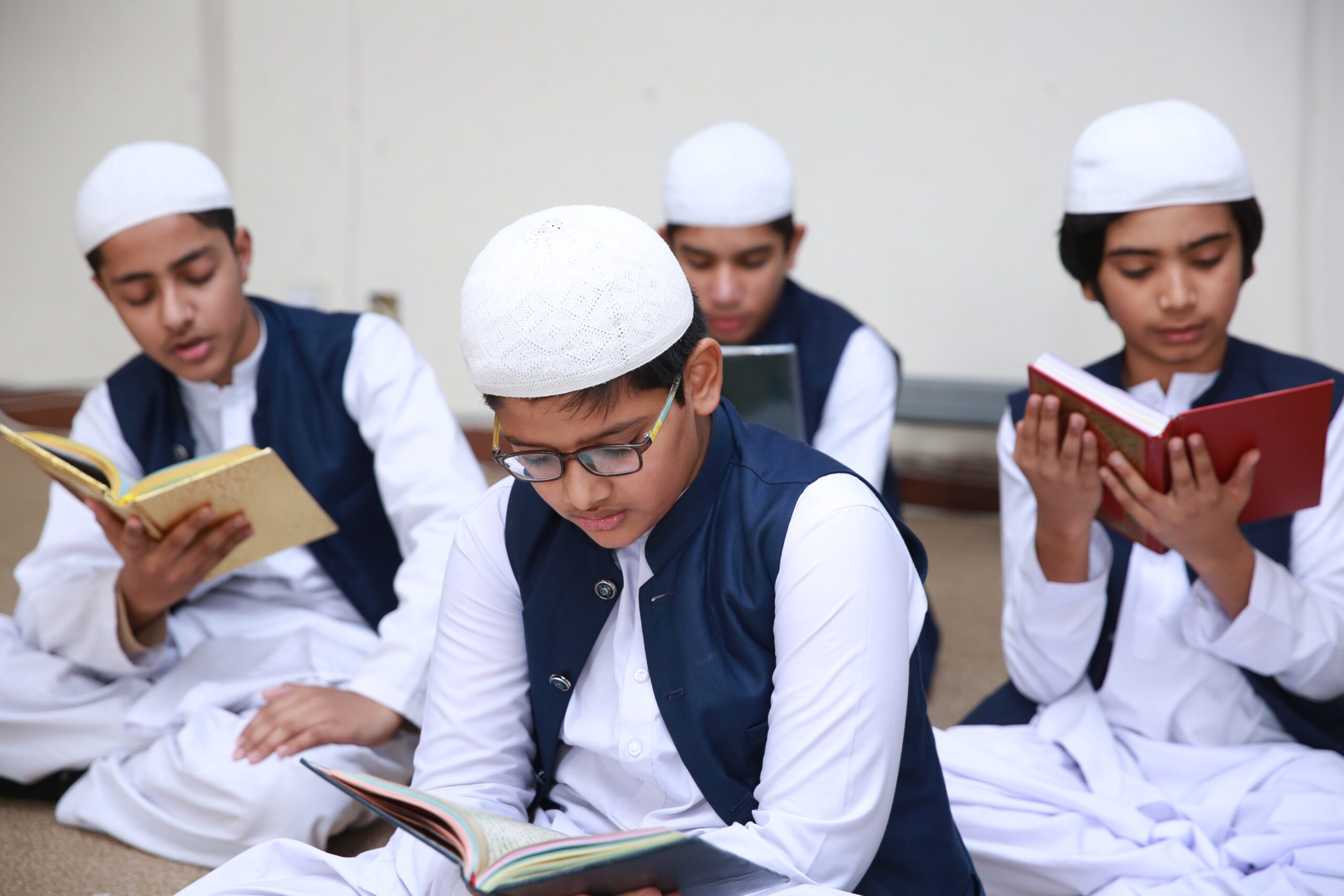 Online Nazra Quran Course at Noon Islamic Academy